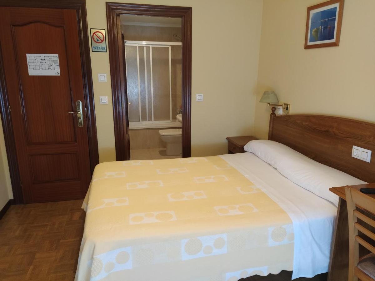 Hotel Camagueey Gijon Bagian luar foto